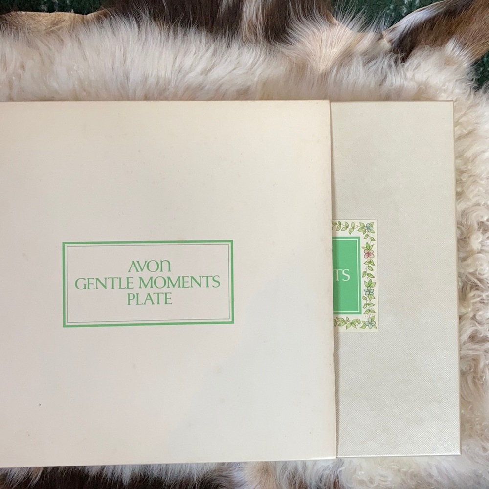 Avon Gentle Moments plate - Picture 7 of 12